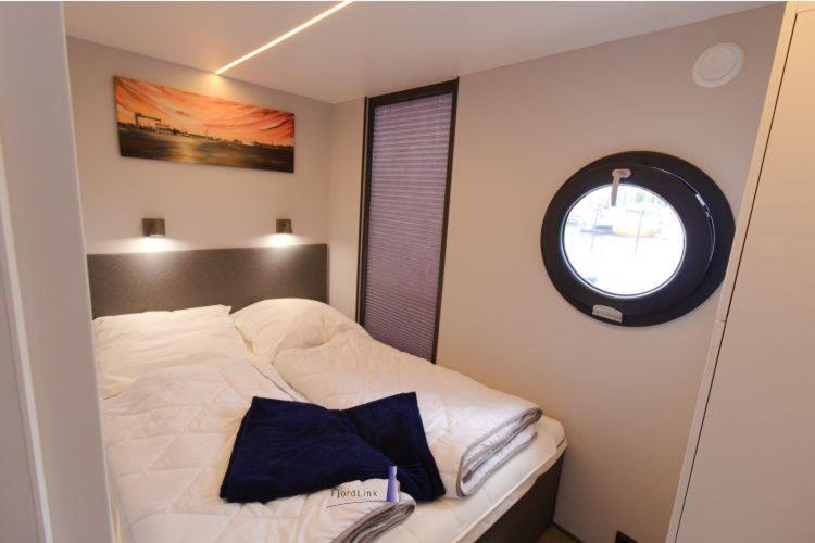 Hausboot Fjord Aries Mit Dachterrasse In Schleswig 호텔 외부 사진