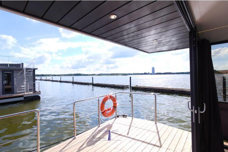 Hausboot Fjord Aries Mit Dachterrasse In Schleswig 호텔 외부 사진